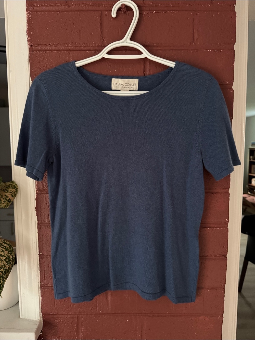 Casual Corner Vintage Silk Cashmere Blue Short-Sleeve Knit Top Medium